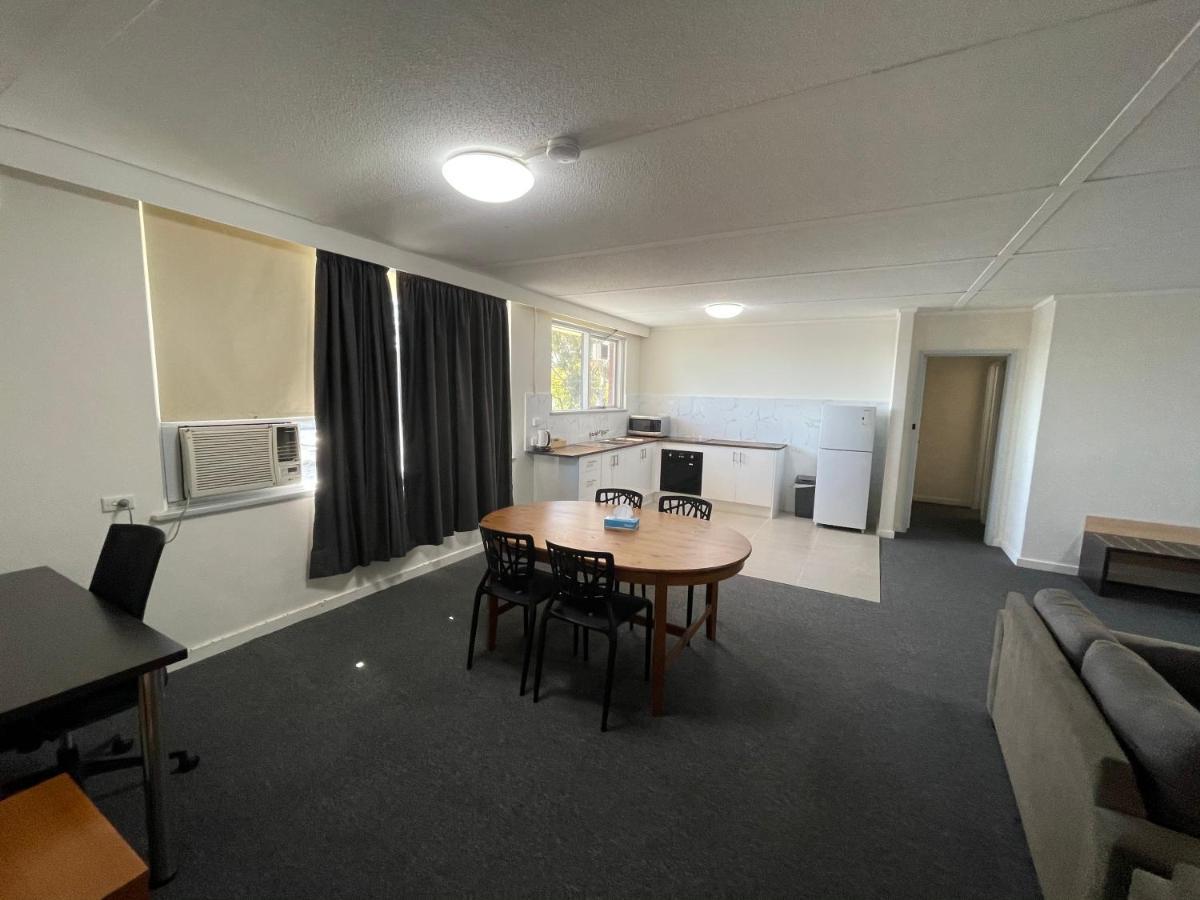 Parkside Inn Motel Melbourne Eksteriør billede